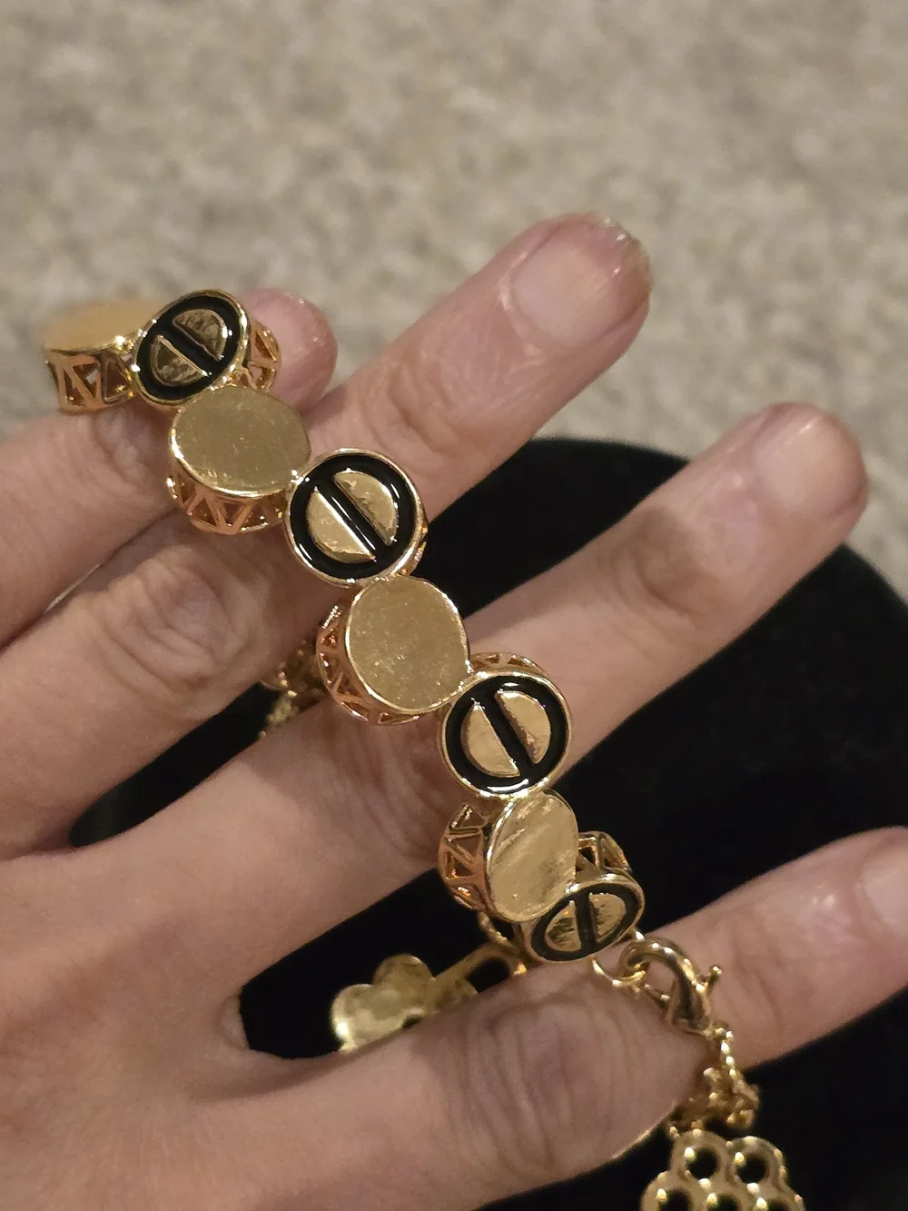 22kgp Dubai Gold-Tone Circular Link Charm Bracelet